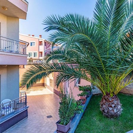 Istriensonne - Apartments Veruda Mit Grillterrasse Pula Bagian luar foto