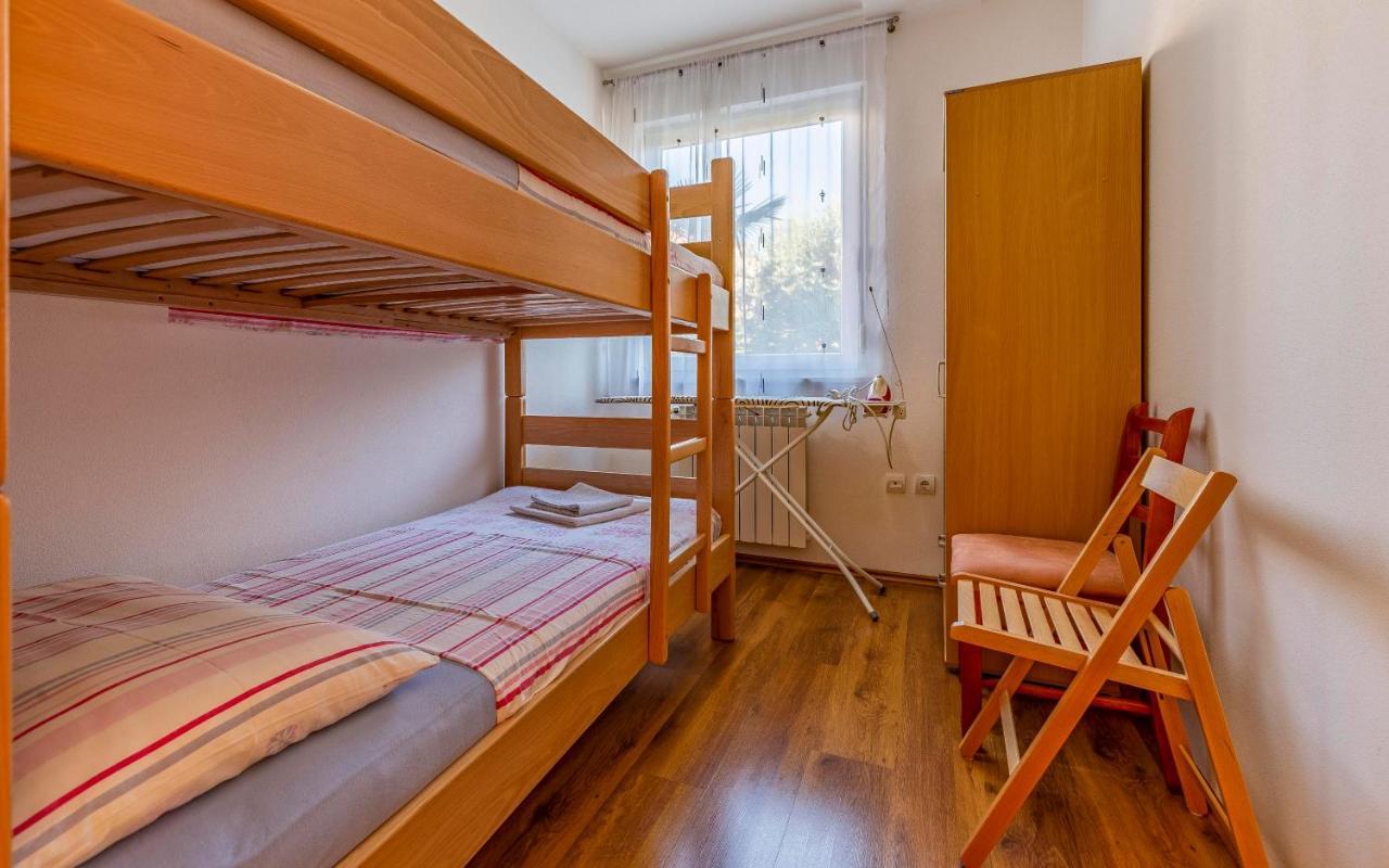 Istriensonne - Apartments Veruda Mit Grillterrasse Pula Bagian luar foto