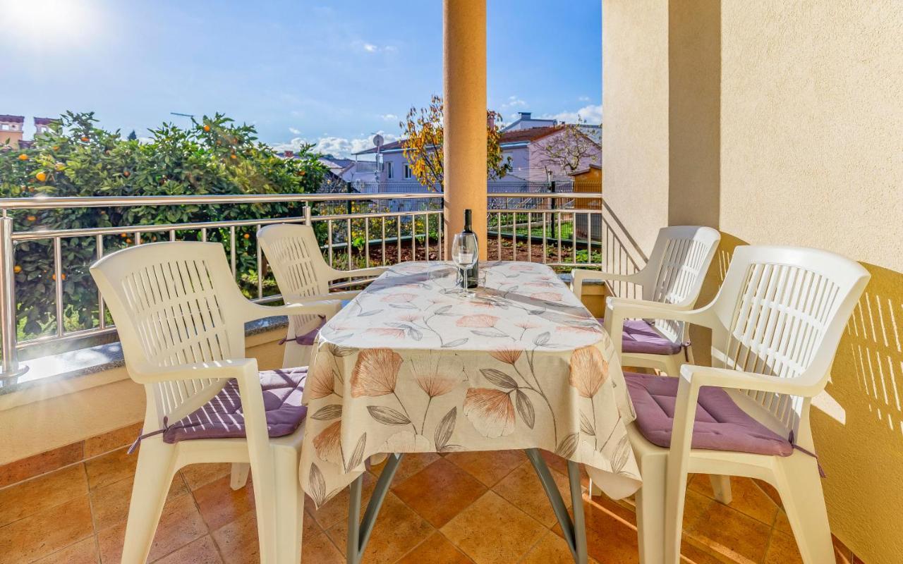 Istriensonne - Apartments Veruda Mit Grillterrasse Pula Bagian luar foto